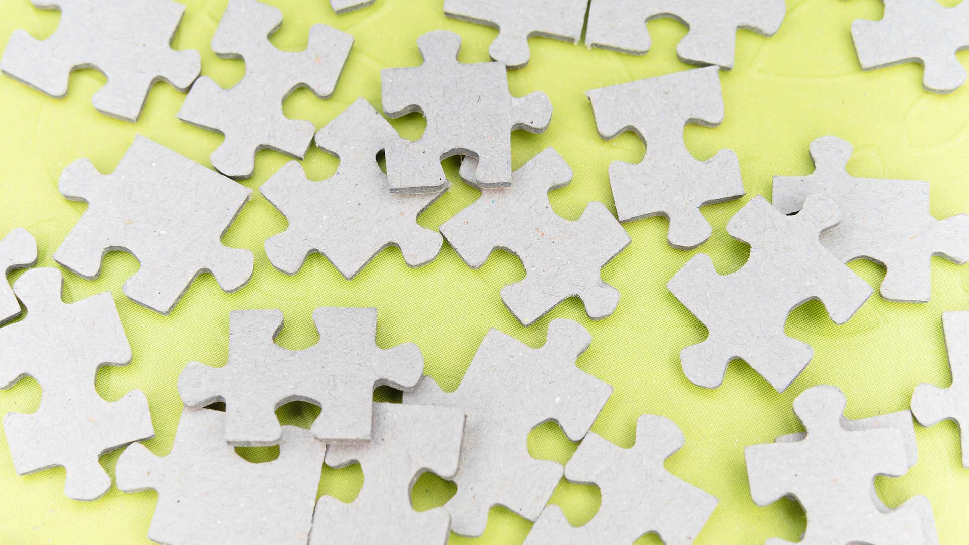 Puzzle pieces representing the supply chain